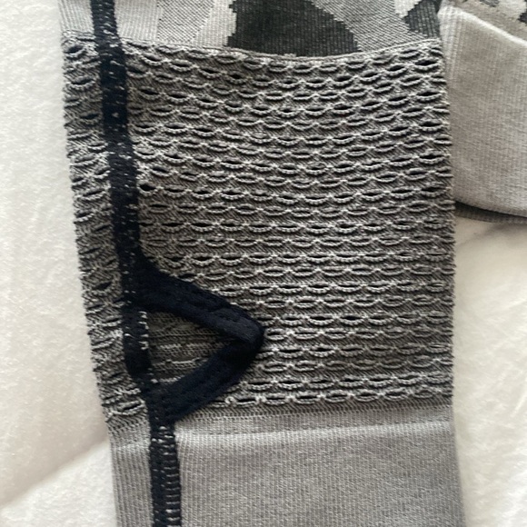 Long Sleeve Shirt - Camo Print  S Small - Yoga Dark Gray & Black - Picture 6 of 8